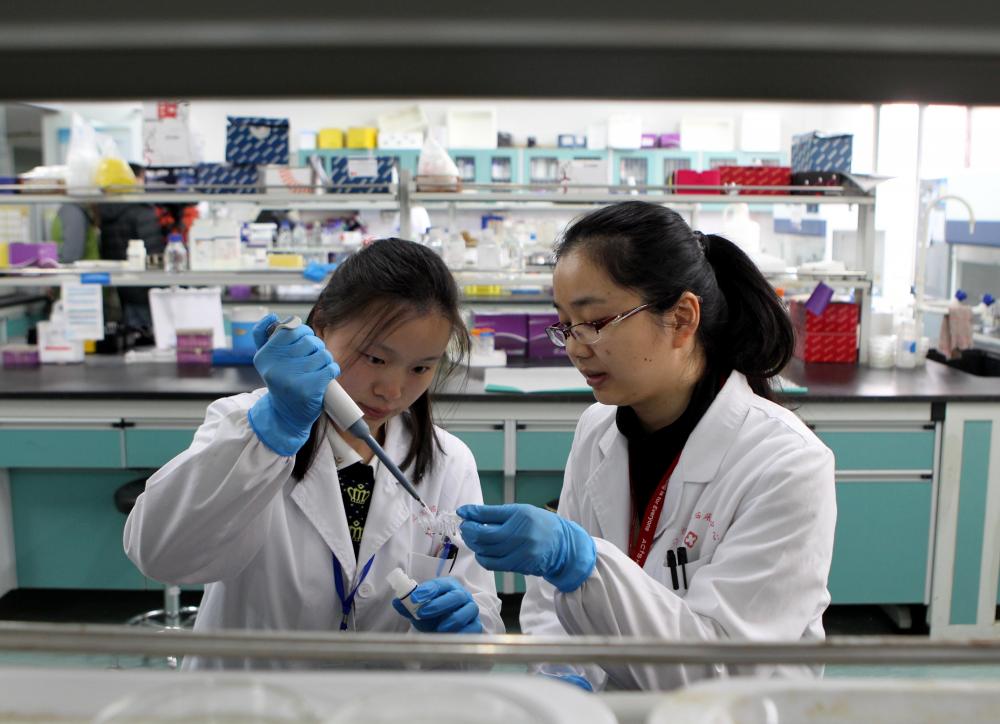 The Weekend Leader - China reports 3 human infections of H5N6 bird flu